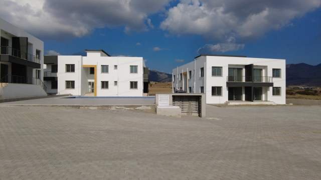 GİRNE BOĞAZ BÖLGESİNDE SATILIK 2+1 SIFIR HAVUZLU FIRSAT DAİRELER