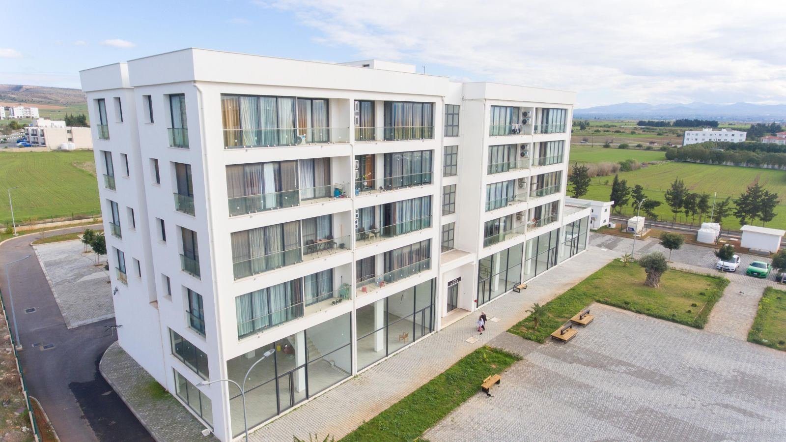 GÜZELYURT KALKANLI BÖLGESİNDE FIRSAT FİYATLARA SATILIK 1+1 DAİRELER