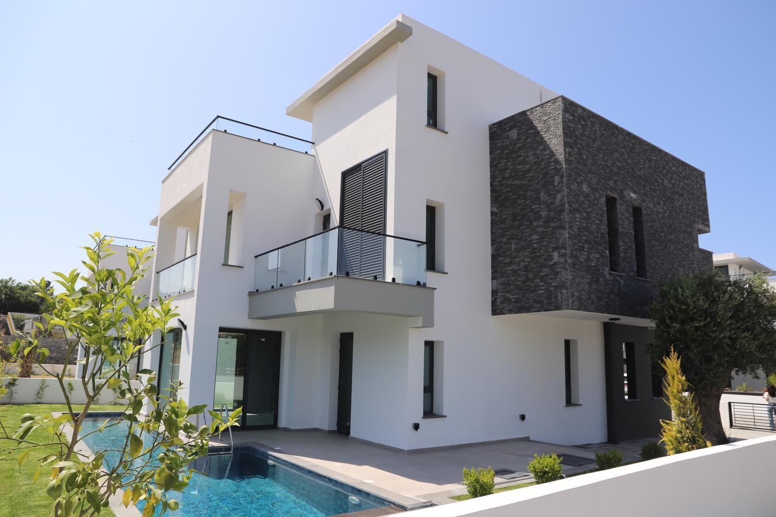 LUXURY VILLAS FOR SALE IN GİRNE OZANKÖY, NORTH CYPRUS – A UNIQUE OPPORTUNITY FOR INVESTMENT AND LIVING